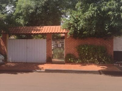 Casa - Ótima Localização