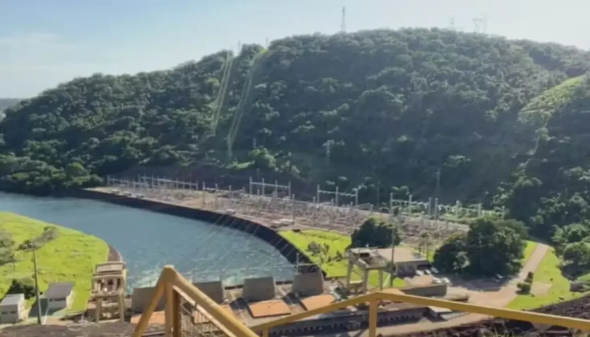 Testes sonoros são feitos na usina de Chavantes como medida de segurança — Foto TV TEM Reprodução